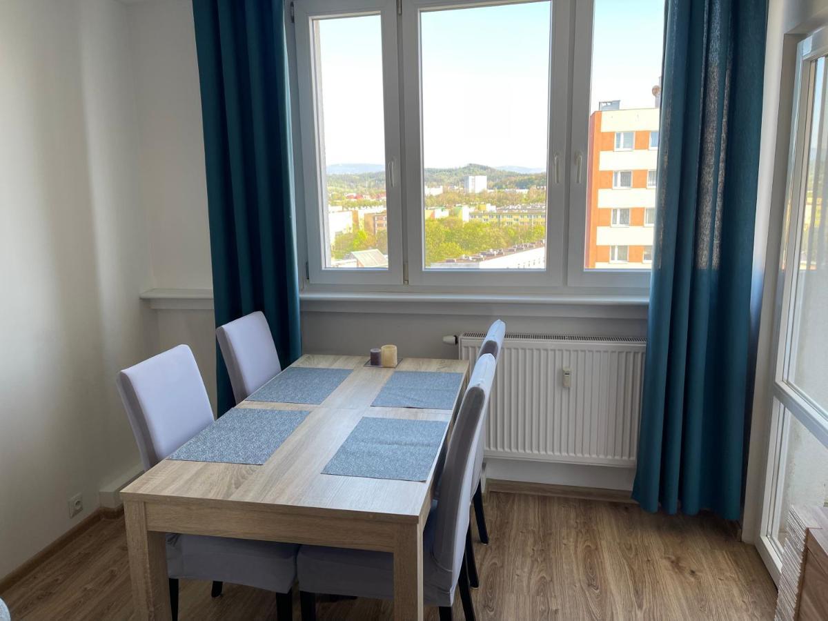 Apartament Z Widokiem Еленя-Гура Экстерьер фото