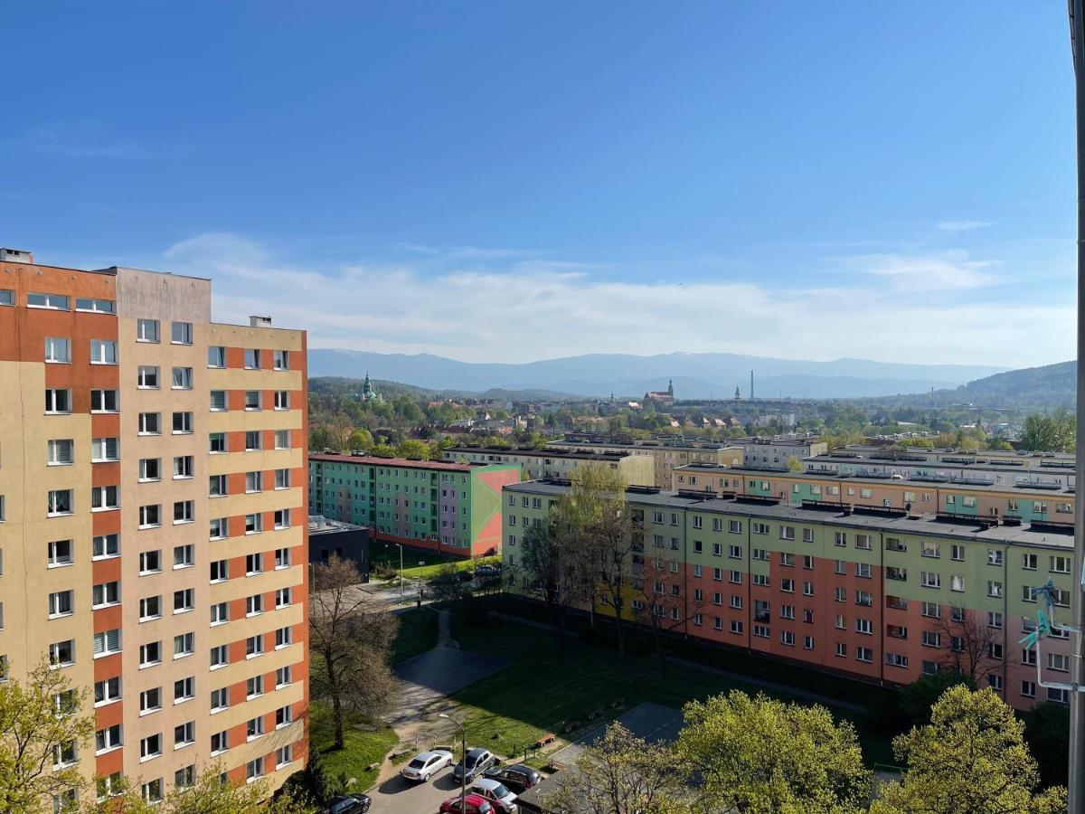 Apartament Z Widokiem Еленя-Гура Экстерьер фото